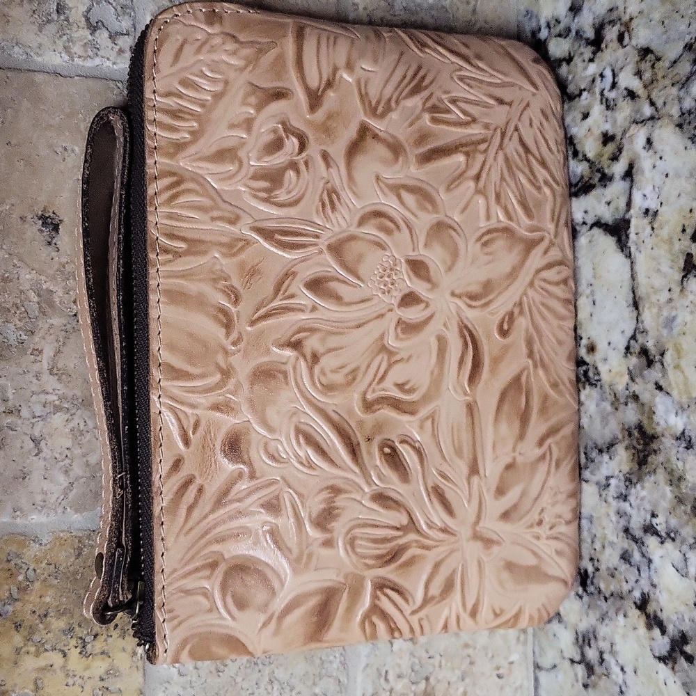 Patricia Nash Burnished Tooled Cassini Wristlet